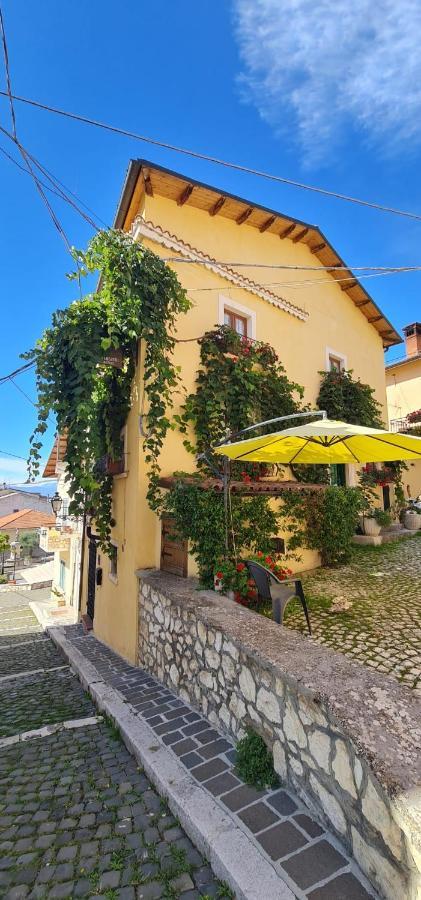 Scaccia Pensieri Villa Cerchio Eksteriør billede