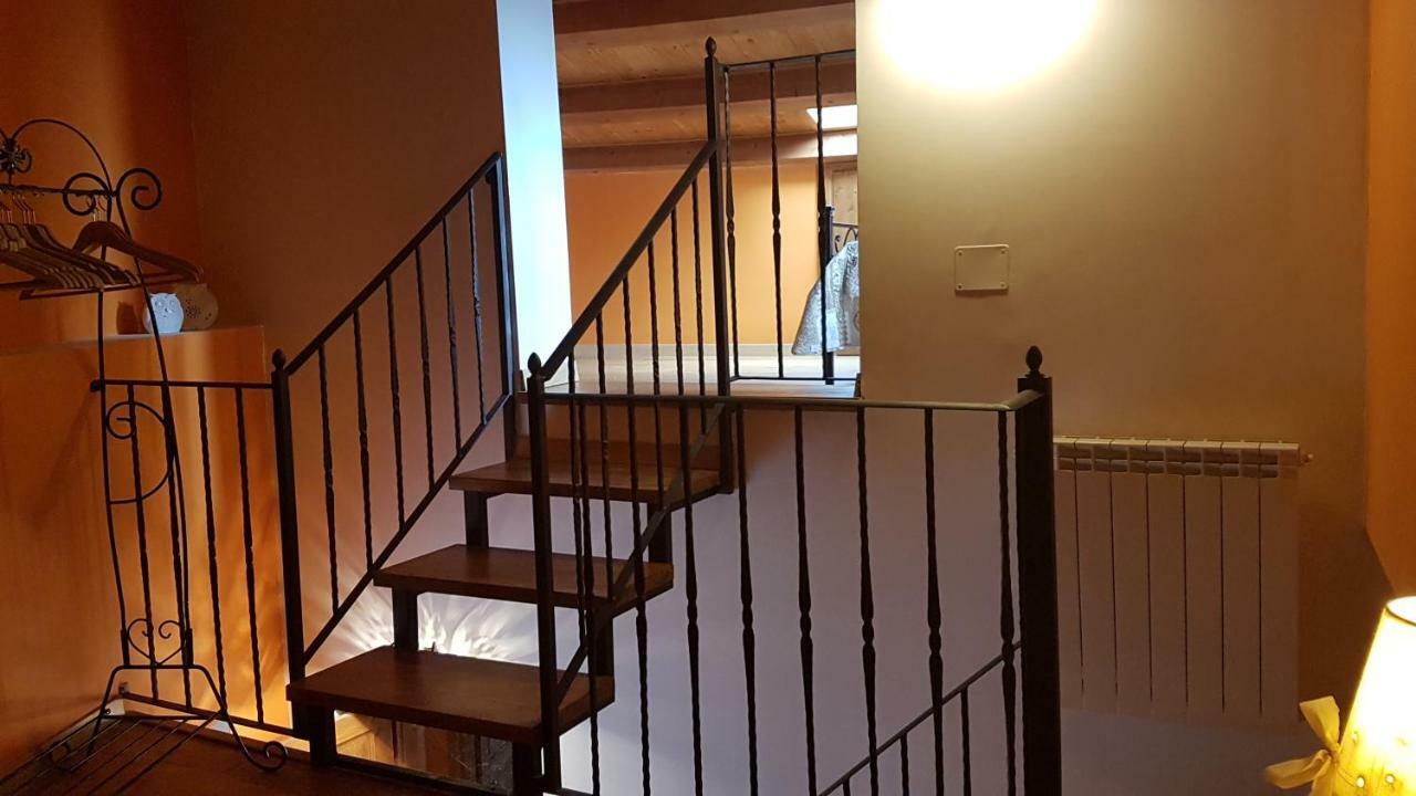 Scaccia Pensieri Villa Cerchio Eksteriør billede