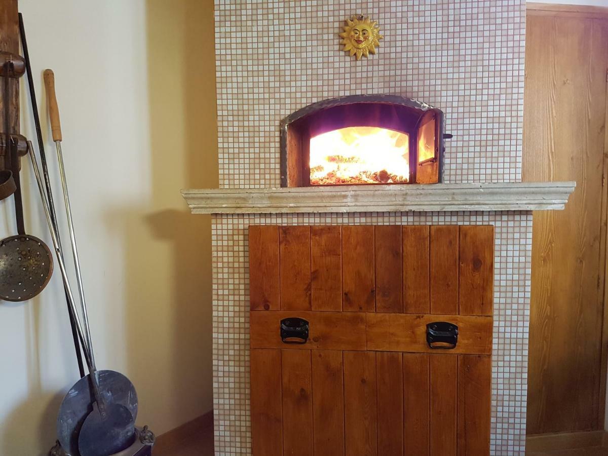 Scaccia Pensieri Villa Cerchio Eksteriør billede