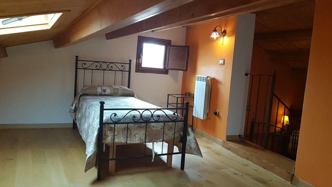 Scaccia Pensieri Villa Cerchio Eksteriør billede