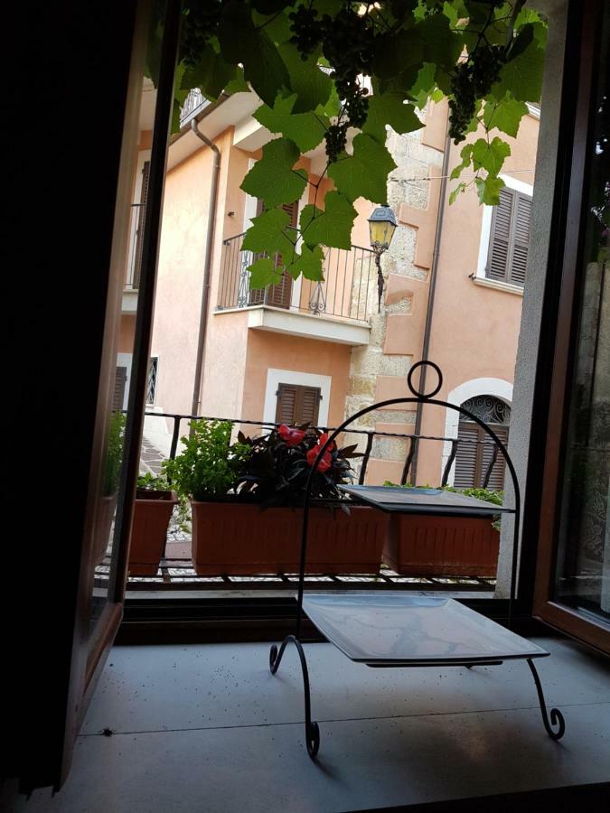 Scaccia Pensieri Villa Cerchio Eksteriør billede