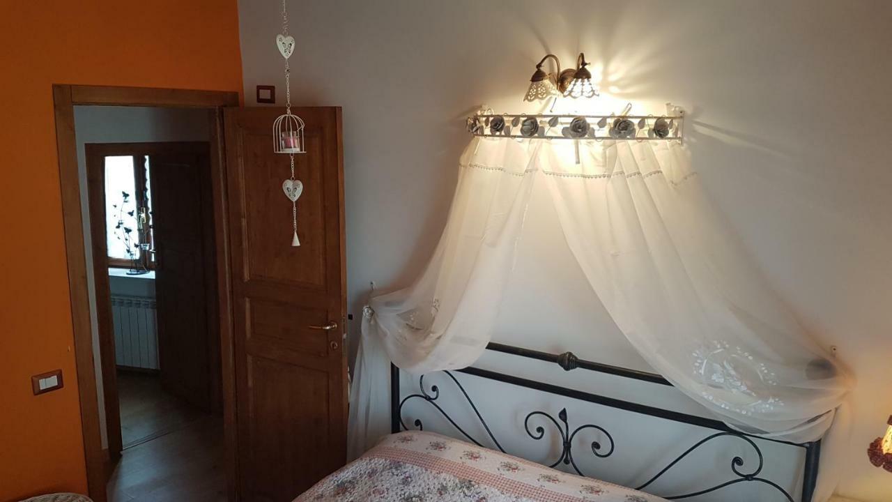 Scaccia Pensieri Villa Cerchio Eksteriør billede
